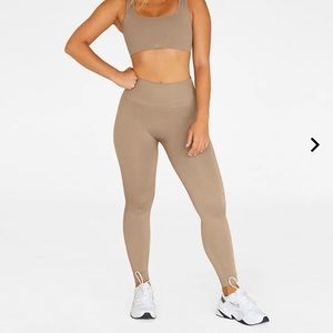 SET ACTIVE Sculpflex Leggings
